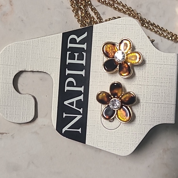 Napier Tortoise Flower Pendant, Stud Earring Set - Picture 4 of 6